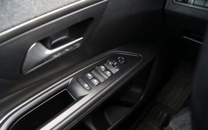Peugeot 5008 cena 94900 przebieg: 121959, rok produkcji 2019 z Biała Piska małe 704